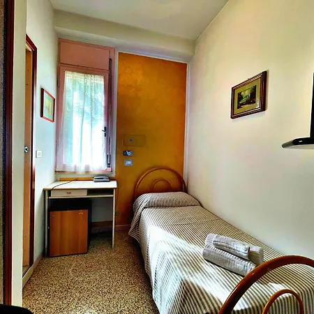 Szálloda Ambra Milano Marittima