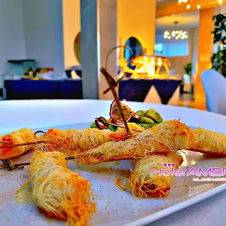 Hotel Ambra - Fronte Mare - Vicinissimi Al Centro Milano Marittima